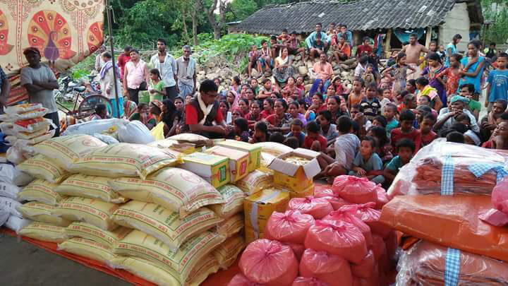 Aid delivery to villagers in Nepal