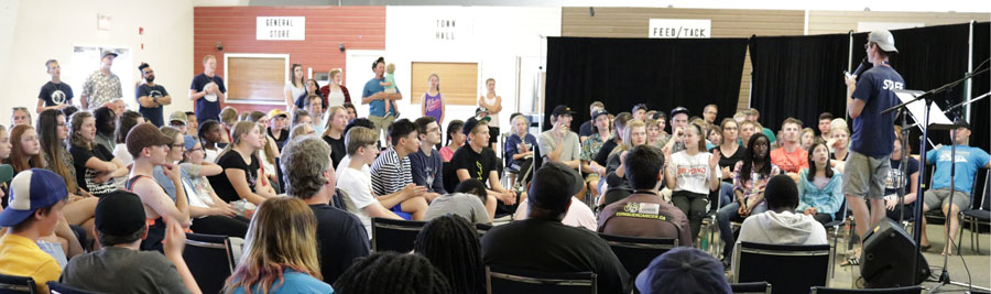 General Session Crowd at The Weekend Youth Retreat